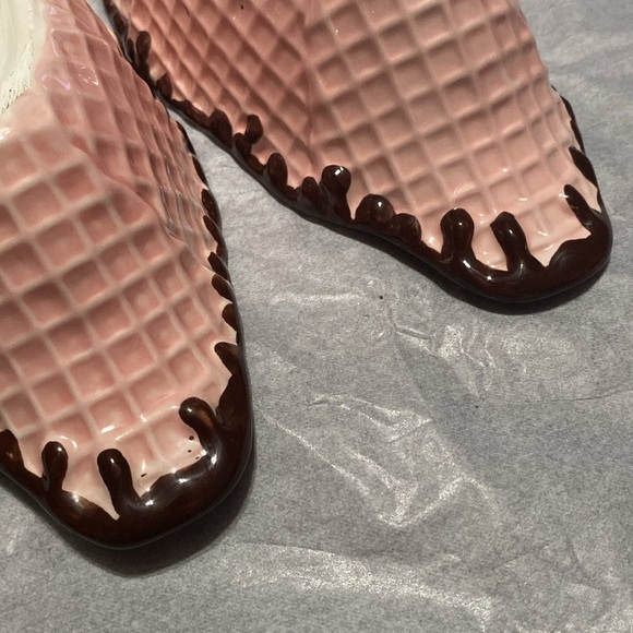 DISCONTINUED CUISINART “TUTTI FRUTTI” WAFFLE BOWL ICE CREAM DISHES (2) - Picture 11 of 14